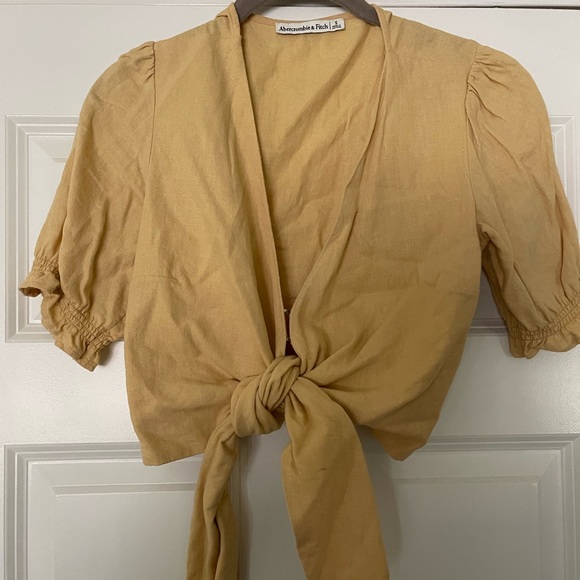 Abercrombie Tie-Front Puff Sleeve Top - Picture 2 of 2